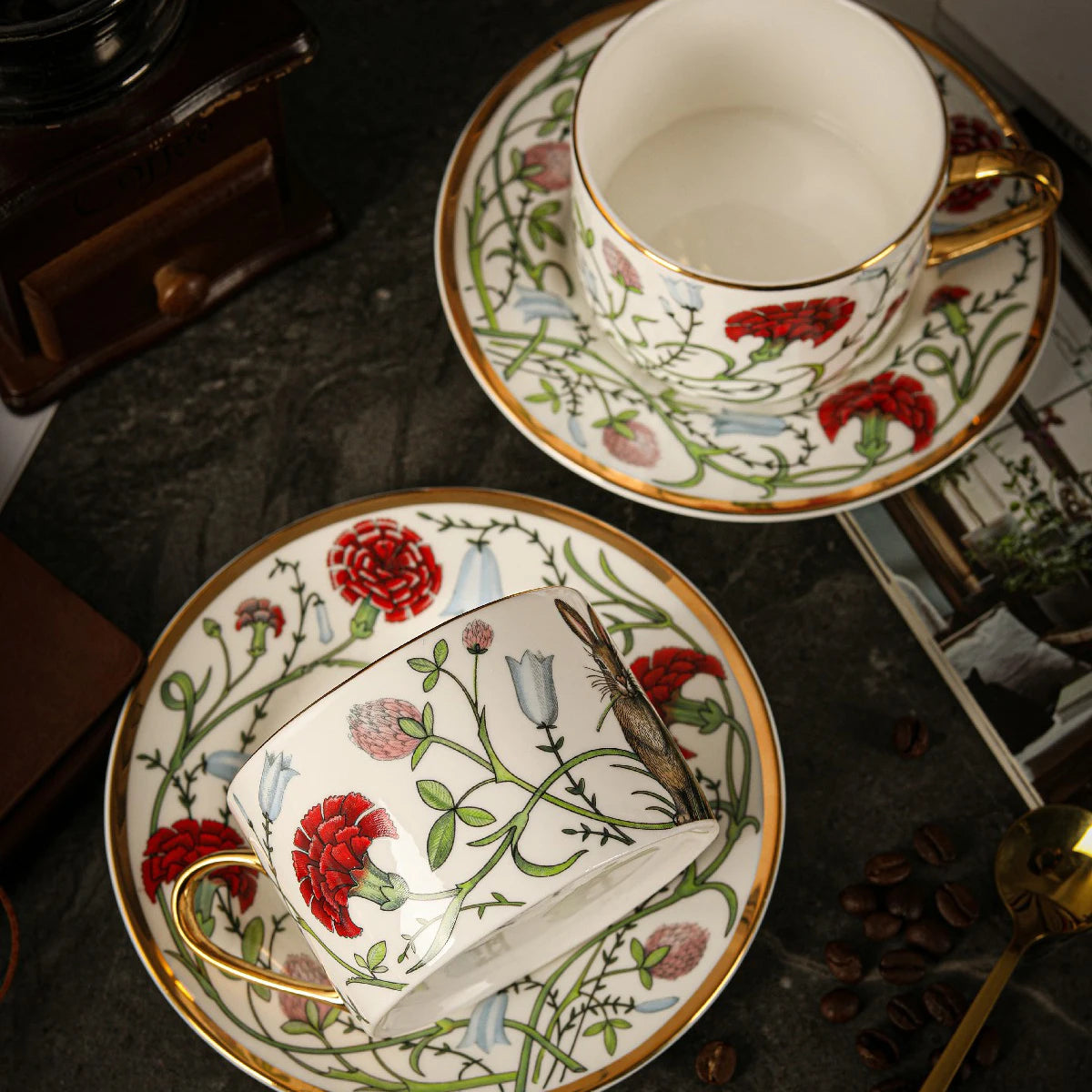 Russian Royal Porcelain Lomonosov Cartoon Rabbit Gold Plated Bone China Coffee Cup and Saucer Gift Box Gift Coffee Cup Set