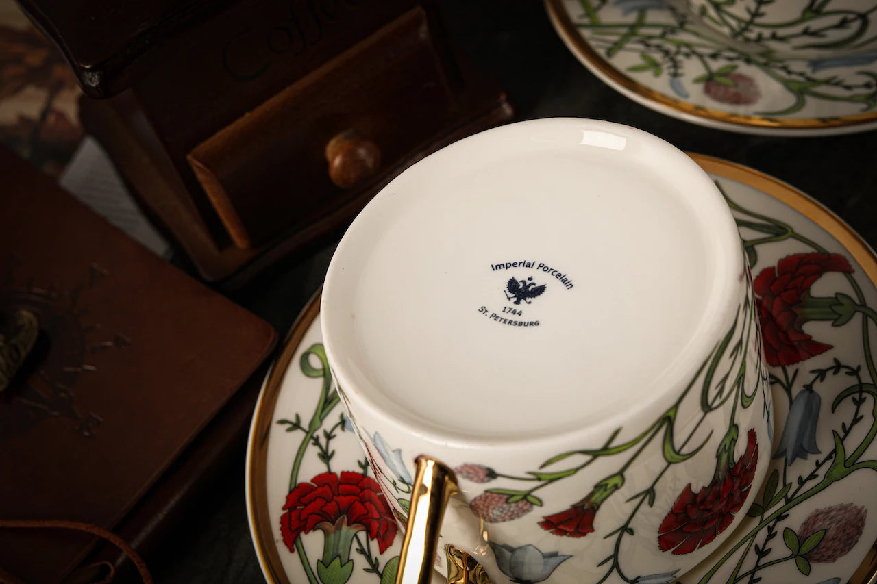 Russian Royal Porcelain Lomonosov Cartoon Rabbit Gold Plated Bone China Coffee Cup and Saucer Gift Box Gift Coffee Cup Set