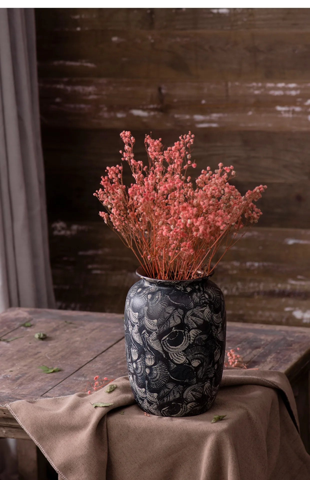 Jingdezhen Retro Literature And Art New Chinese Ceramic Vase Homestay Hotel TV Cabinet With Dried Flower Decorations