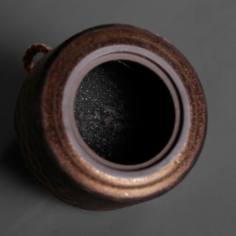 Nordic Ceramic Storage Jar with Lid Gilt Auspicious Clouds Relief Coffee Table Tea Canister Retro Seal Kitchen Cereal Dispenser