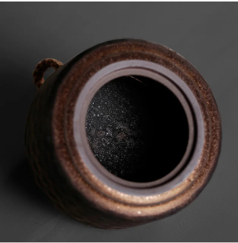 Nordic Ceramic Storage Jar with Lid Gilt Auspicious Clouds Relief Coffee Table Tea Canister Retro Seal Kitchen Cereal Dispenser