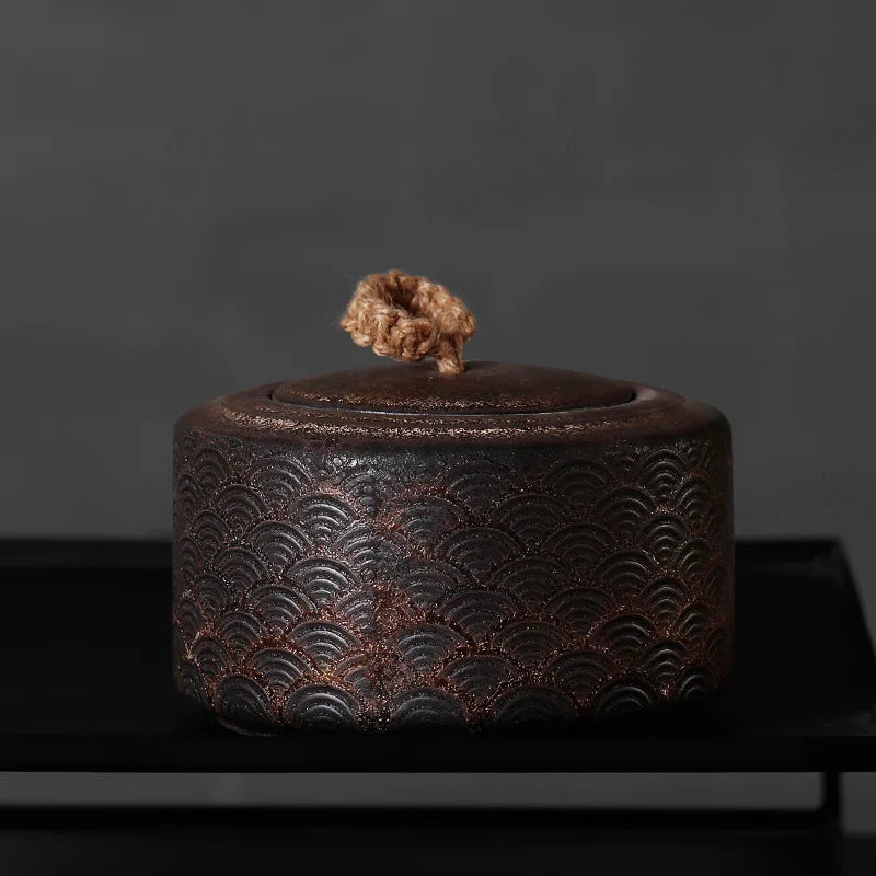 Nordic Ceramic Storage Jar with Lid Gilt Auspicious Clouds Relief Coffee Table Tea Canister Retro Seal Kitchen Cereal Dispenser