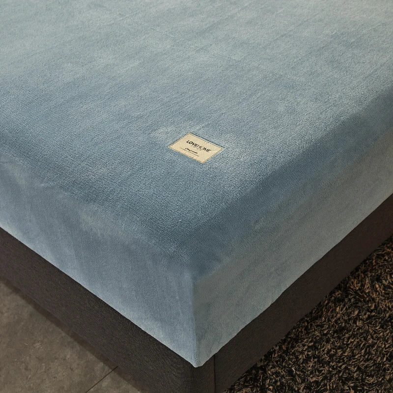 Fine Flannel Mattress Cover Winter Warm Coral Fleece Bed Pad Protector Cover Soft Breathable Bed Cover Not Including Pillowcase