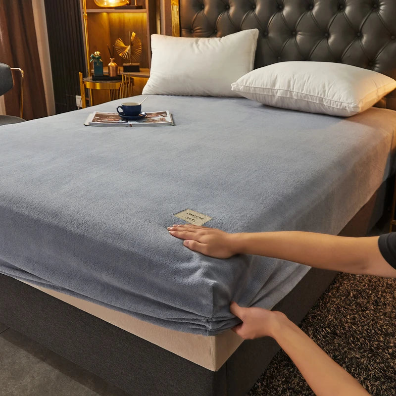 Fine Flannel Mattress Cover Winter Warm Coral Fleece Bed Pad Protector Cover Soft Breathable Bed Cover Not Including Pillowcase