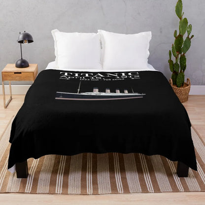 Titanic Sinking Throw Blanket Super Soft Fuzzy Cozy Warm Plush Blanket for Bed Couch Chair Living Room Spring Fall Winter Spring