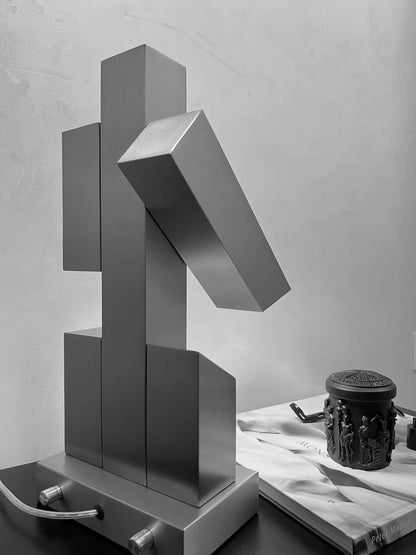 Interstellar Robot Middle-Ancient Bauhaus Metal Atmosphere Table Lamp Decoration Model Room Living Room Study Creative