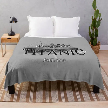 Titanic Sinking Throw Blanket Super Soft Fuzzy Cozy Warm Plush Blanket for Bed Couch Chair Living Room Spring Fall Winter Spring